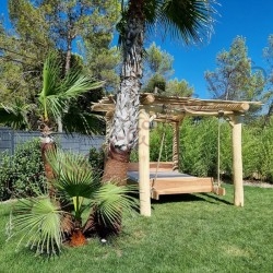 Pergola avec lit balaçoire suspendu